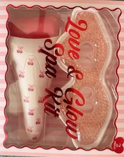 Love and Glow 2 Piece Pink Spa Kit