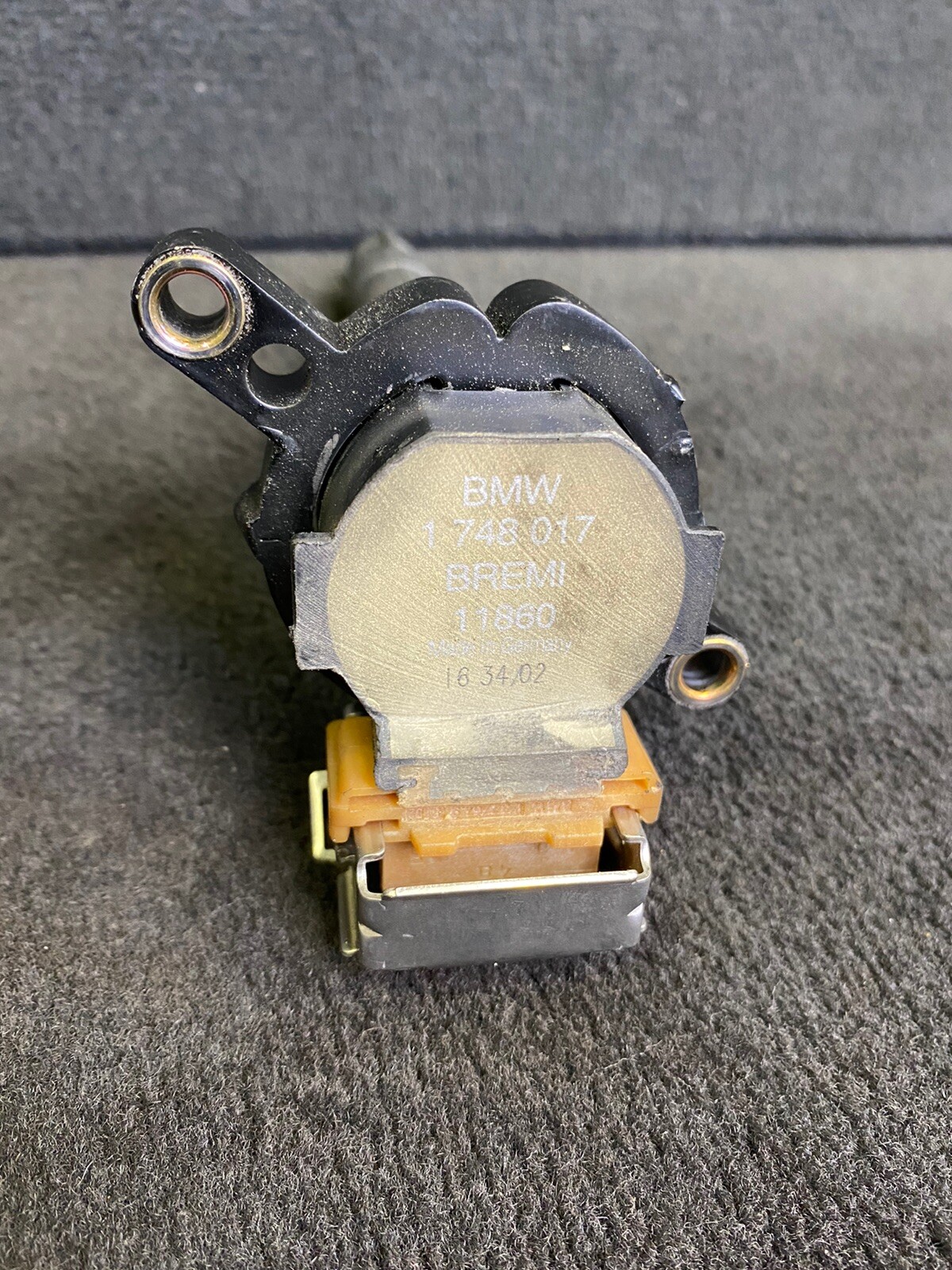 20002003 BMW E39 M5 V8 S62 Engine Motor Spark Plug Ignition Coil OEM