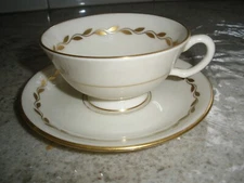 Lenox Golden Wreath Cup & Saucer Set EUC