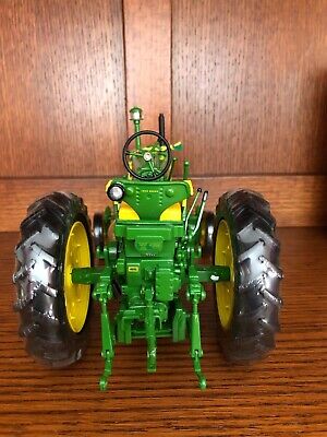 John Deere Original Precision Classic #10 - The Model 720 John Deere Original Precision Classic #10 - The Model 720
