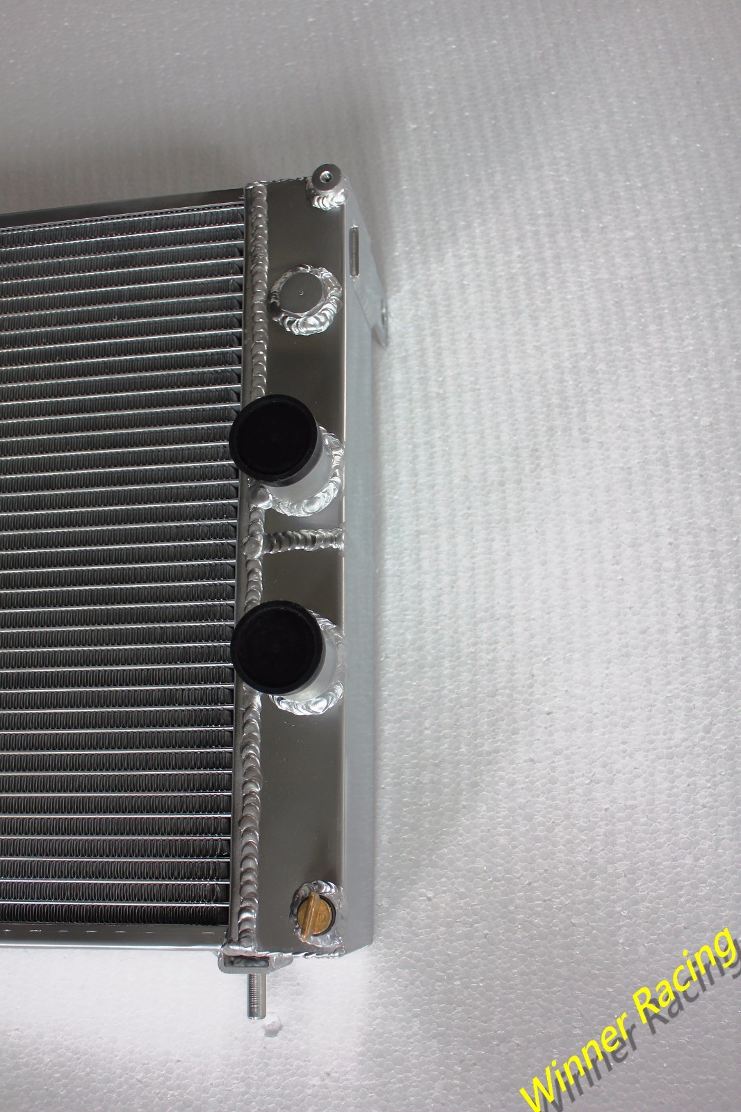 ALUMINUM RADIATOR FOR Ferrari De Tomaso Pantera 5.8L 5753CC V8 M/T 1971-1989