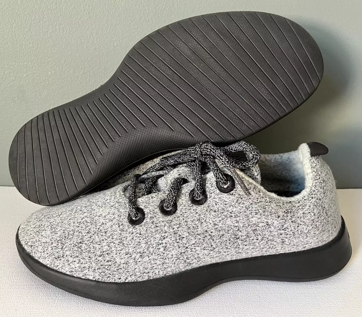 ALLBIRDS WOOL RUNNERS WOMEN'S 9 HEATHER GREY ATLAS UPPER BLACK SOLE  EXCELLENT