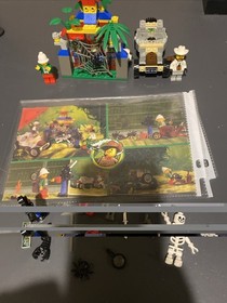 LEGO 5936 Adventurers Spider's Secret COMPLETE with manual and minifigures