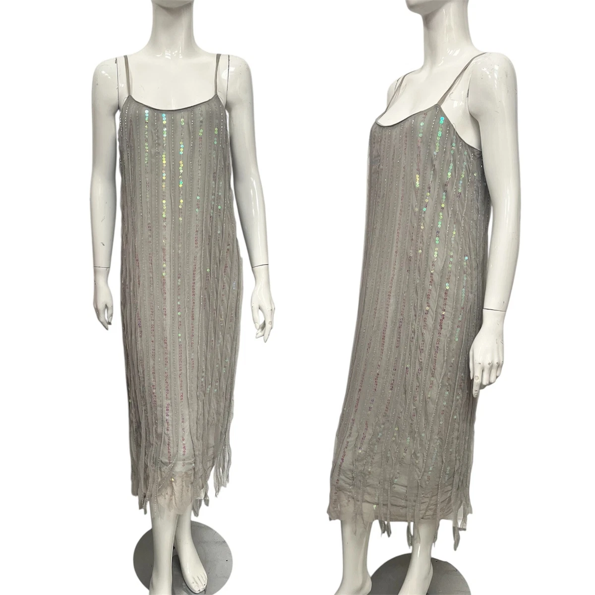 ancienne robe de poupée en soie brodée main années 1920