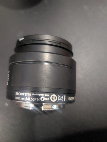 SONY SAL50F14 50mm F/1.4 Lens for A-mount w/ RF-UVF55 Filter