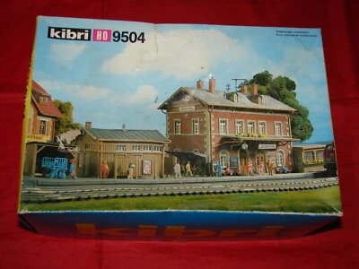 KIBRI HO MAQUETTE GARE LANGENTHAL A MONTER TRAIN ELECTRIQUE NEUF BOITE 9504 - Photo 1/2