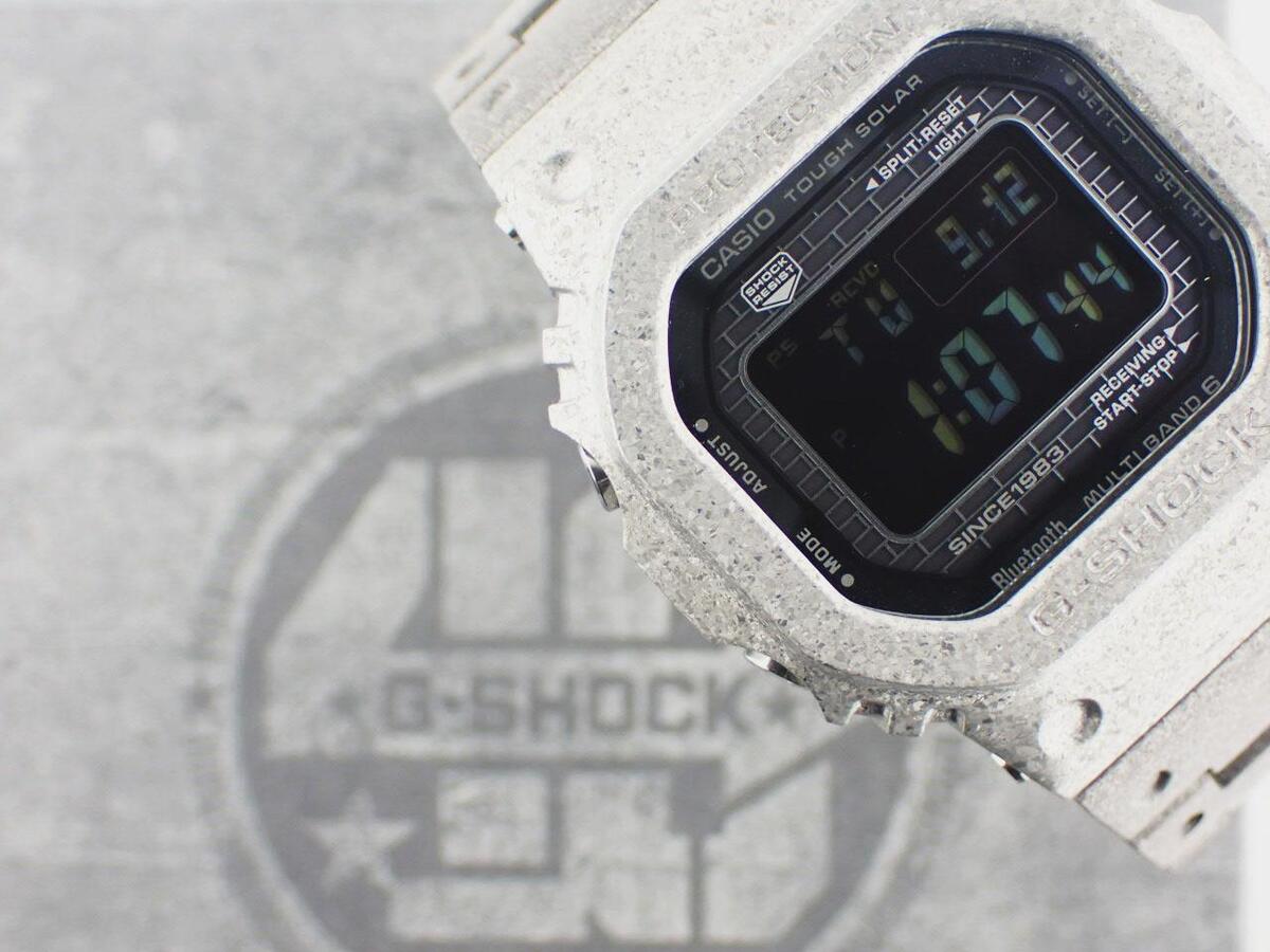 Casio G-Shock GMW-B5000PS-1JR 40th Anniversary Limited Casio G-Shock GMW-B5000PS-1JR 40th Anniversary Limited