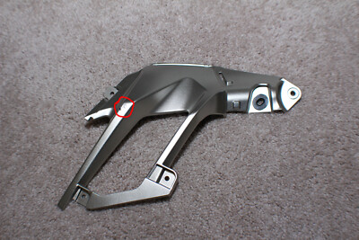 かよ Kawasaki Ninja 400 ABS COWLING,FIN,LH,M.S.SILVER P/N 55028