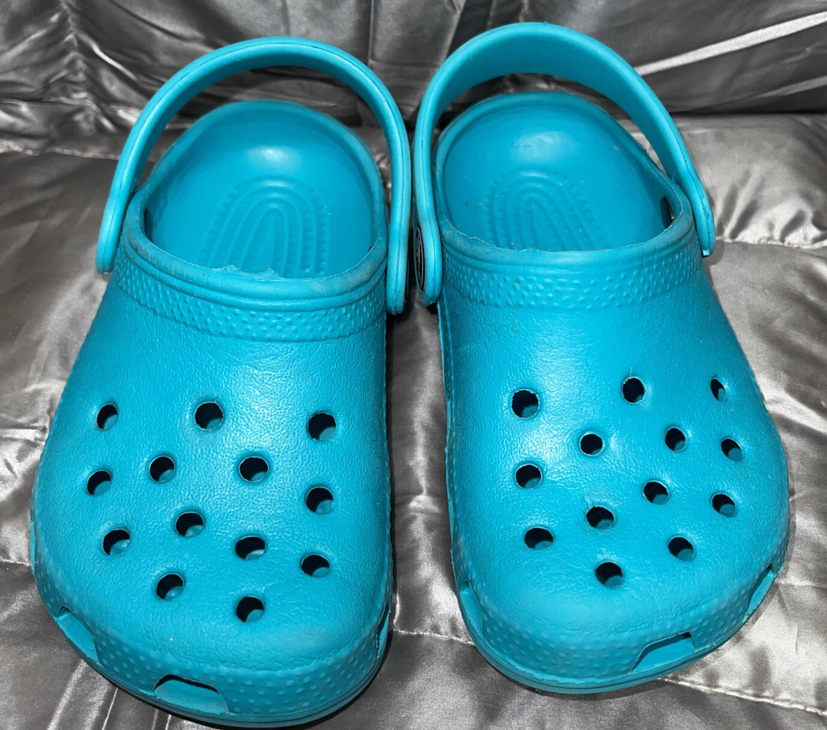CROCS KIDS CLOGS SHOES SIZE 6 7