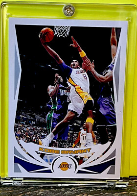 KOBE BRYANT CARD - TOPPS CHROME / SILVER FOIL WHITE Border SP