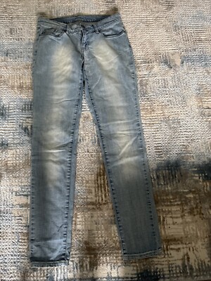 Women s Light Wash Straight Cut Jean Size 10
