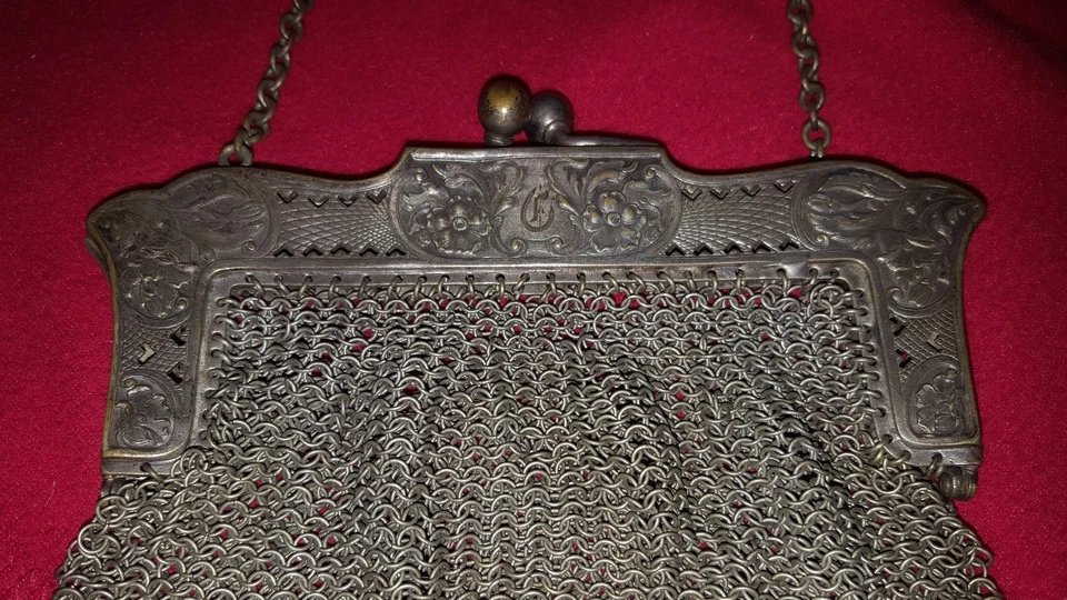 Bolso de mano alemán plata Foto 4 de 4