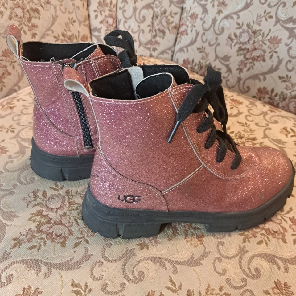 UGG Ashton Addie Pink Glitter Combat Boots - Изображение 3 из 4