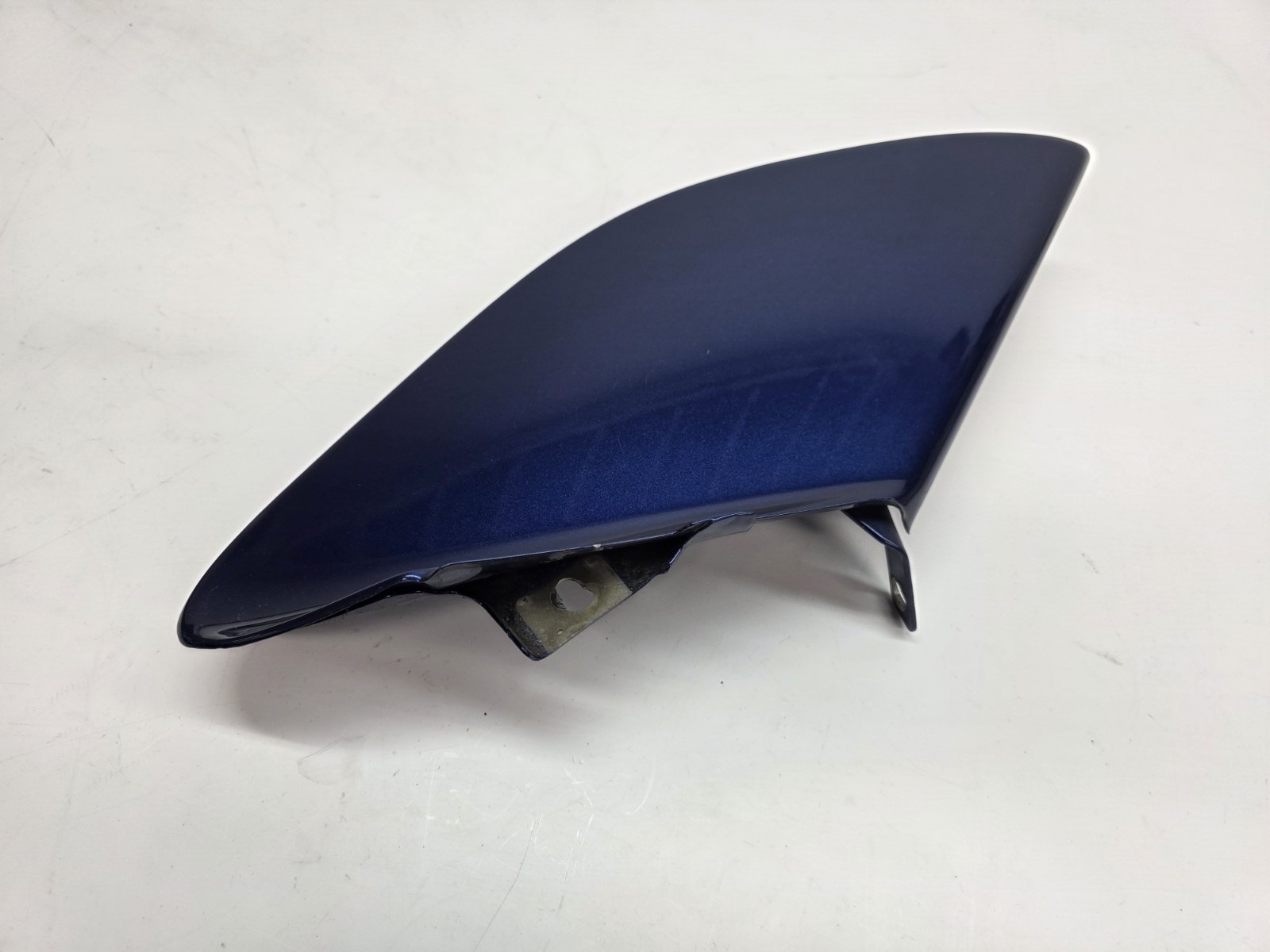 FERRARI 488 PASSENGER RIGHT SIDE QUARTER PANEL AIR SCOOP FLANK VENT OEM 86682500