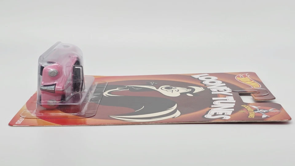 Mattel Hot Wheels BDR81 - 1:64 Pop Culture Looney Tunes - Pepé Le Pew - Ford '40 Foto 3 de 4