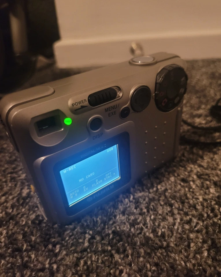 Fujifilm Finepix Dx10 Digital Camera good used condition, photo 2 of 5
