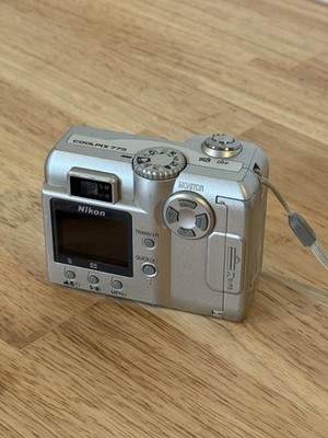 Nikon Coolpix 775 Vintage 2.0MP Compact Digital Camera Silver