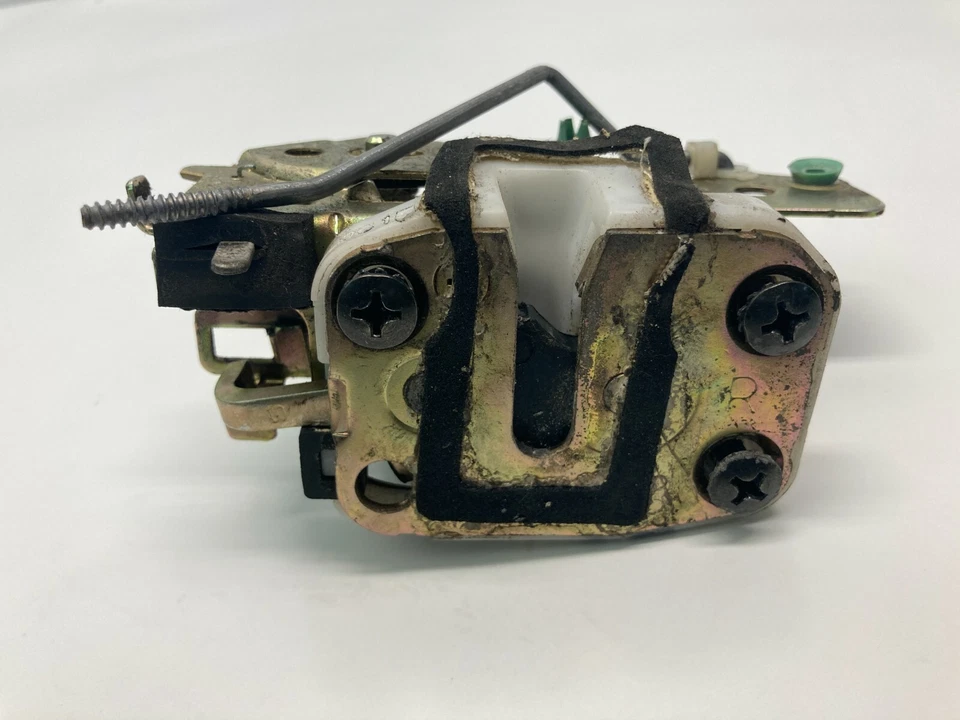 Actuador de pestillo de cerradura de puerta lateral derecha trasera Mercury Tracer 97-02 Ford Escort 97-99 Foto 3 de 4