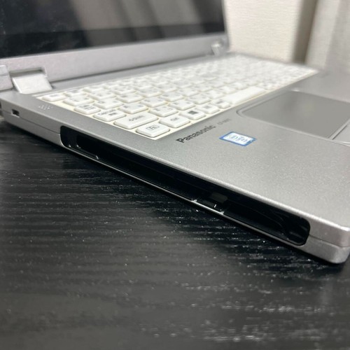 JUNK Panasonic CF-MX5 4GB SSD 128GB Core i5-6300U Windows10 pro - Picture 5 of 11