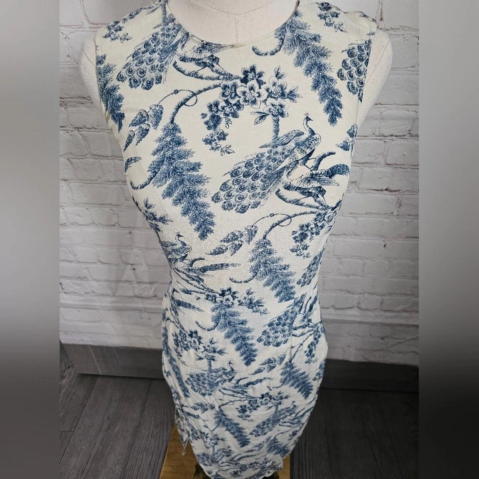 Винтажное шелковое платье-павлин от бутика | размер 4 | б/у в отличном состоянии - Изображение 4 из 4