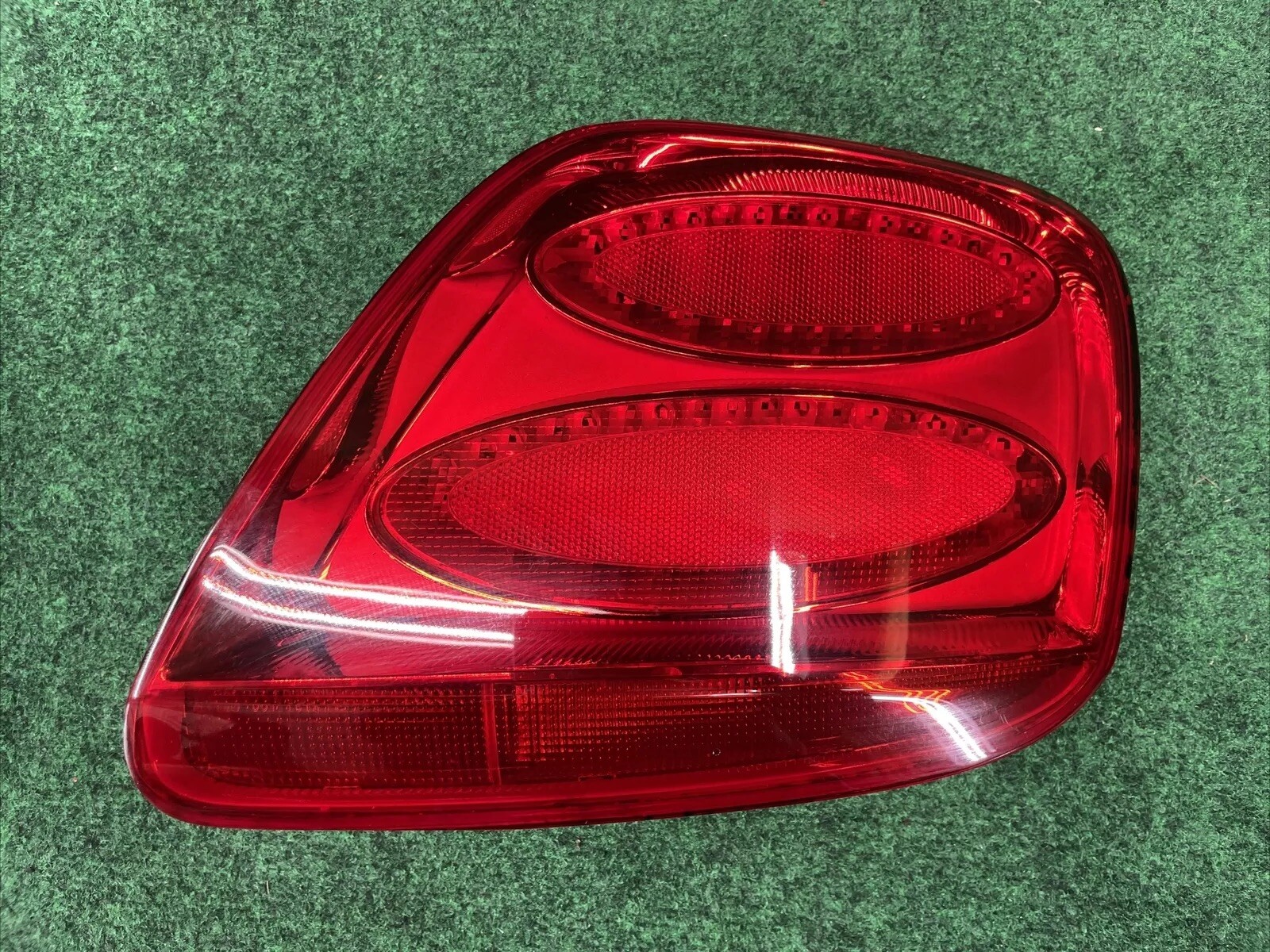 03-07 Bentley Continental GT Right Passenger Side Tail Light Lamp 3W8945096F OEM