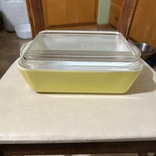Pyrex Refrigerator Dish Yellow 503~B Dish & Ribbed Lid 1947 -1960