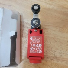 Allen Bradley 440P-CSLB12E Series A Guardmaster Safety Limit Switch Rockwell