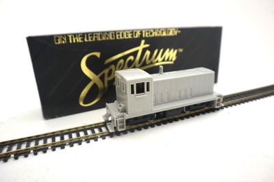 Bachmann Spectrum, HO, 81101 Undecorated Gray Painted GE Diesel Locomotive C7/OB