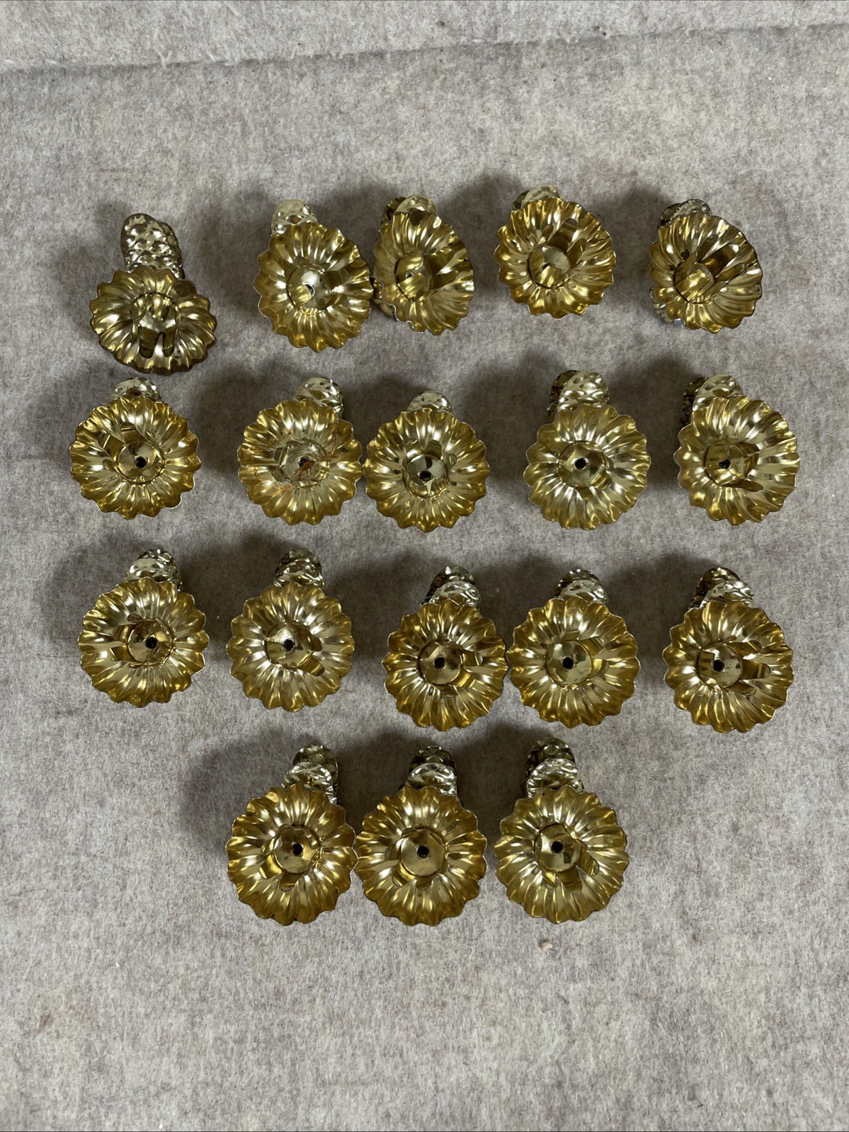 VTG Tin Metal Clip On Christmas Tree Candle Holders Shell Gold 18 Piece Set