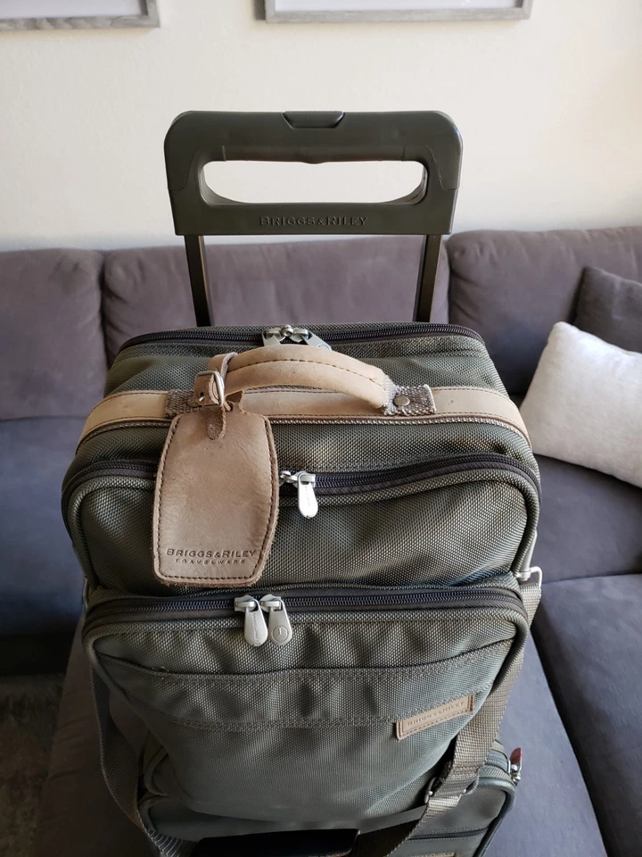 Briggs And Riley Baseline Olive 22" EXP Carry On 2 Wheel Rolling Bag & Cabin Bg  - Image 4 of 4