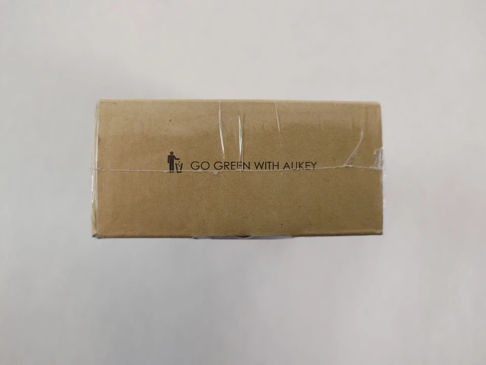 New Aukey CC-T6 Dual USB Turbo Car Charger - Image 2 of 4