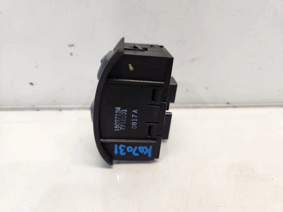 Interruptor de tablero GMC Sonoma 2000 - 4x4 sin automático  Foto 3 de 4