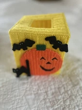 pumpkin with bats tissue box