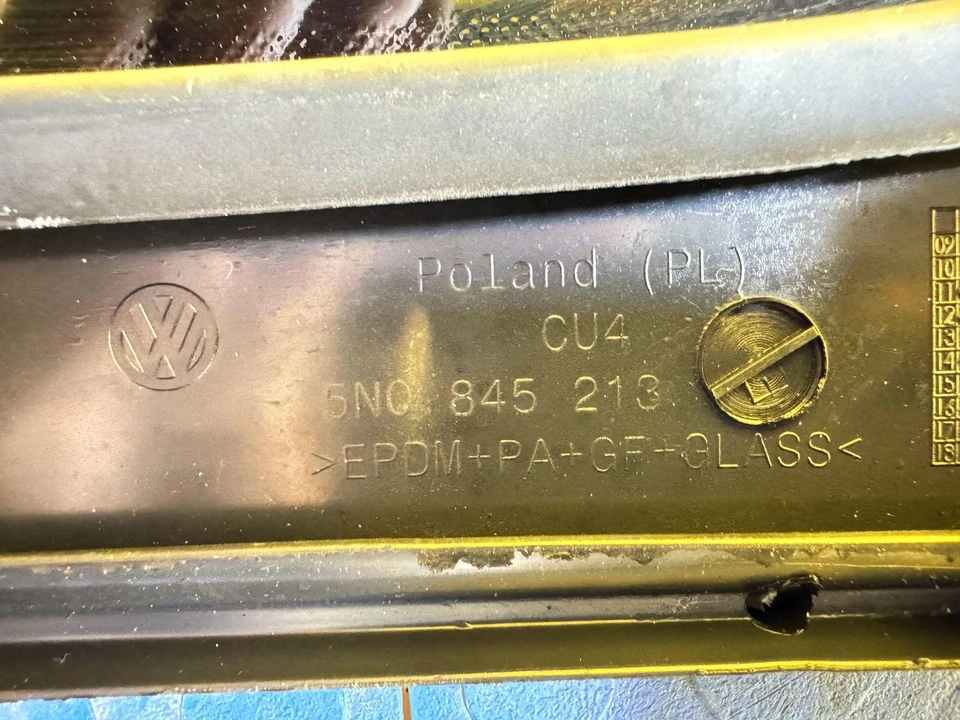 12-17 Volkswagen Tiguan Rear Left Vent Small Door Window Glass OEM 5N0845213 Foto 3 de 3