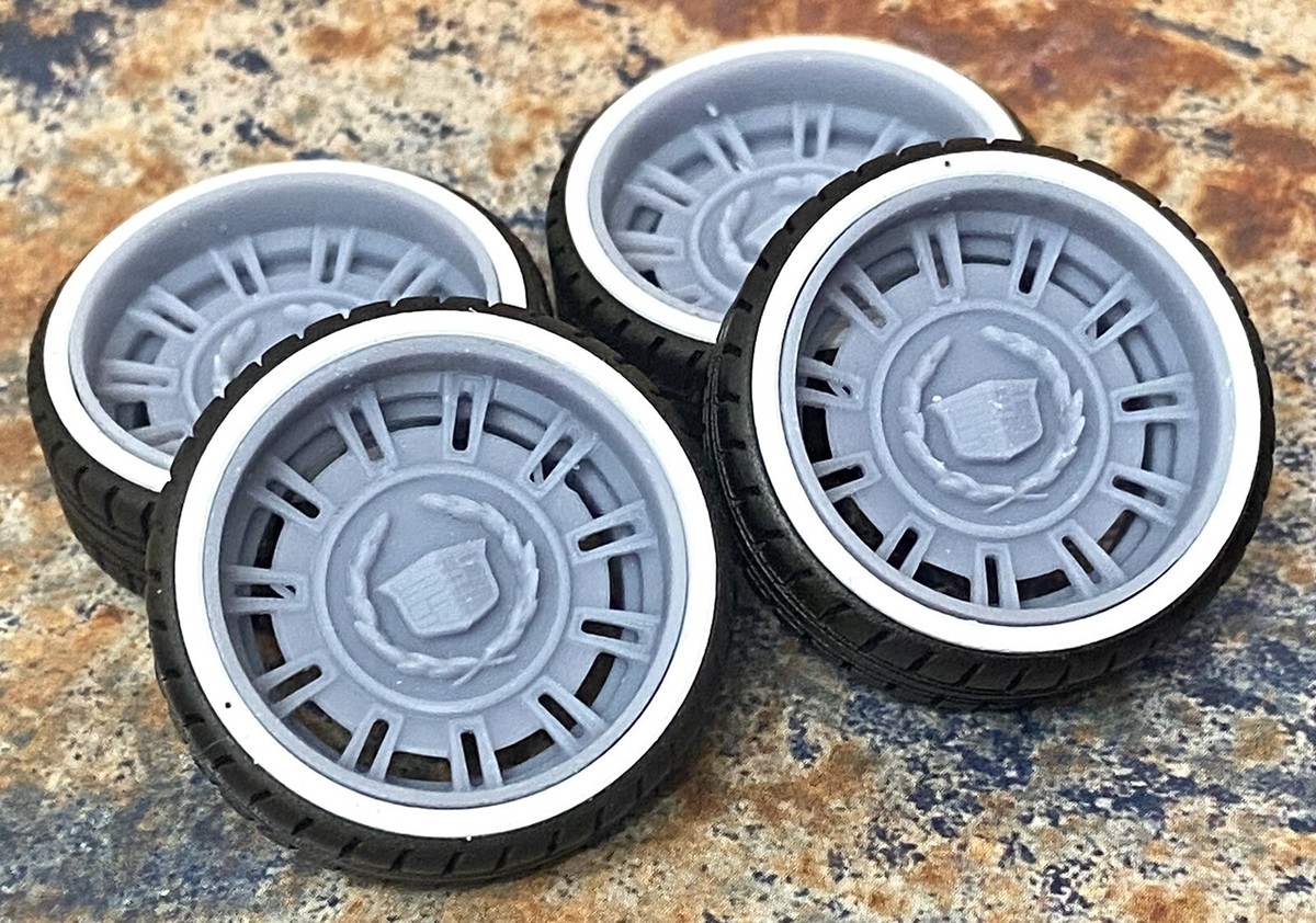 1:24 Scale Cadillac Resto-mod Wheels Resin Model Kit - With Bullet Caps & Whitewall Tires 10 thumbnail image