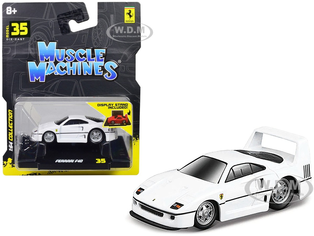 FERRARI F40 WHITE 1/64 DIECAST MODEL CAR BY MUSCLE MACHINES 15575