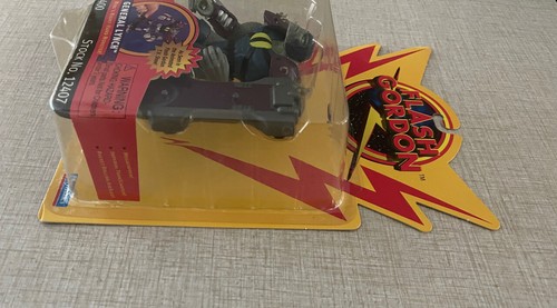 Flash Gordon - GENERAL LYNCH - neuwertig auf ausgezeichneter Karte! Playmates 1996 - Bild 4 von 7