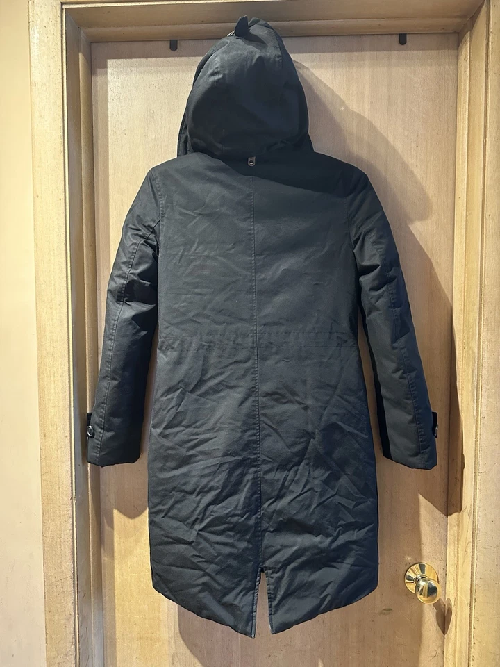 Parka con capucha negra Mackage Villa XXS para mujer Foto 2 de 4