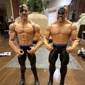 Animal & Hawk Wrestling Figures-Loose-Face Paint Black Pants Blue Trim