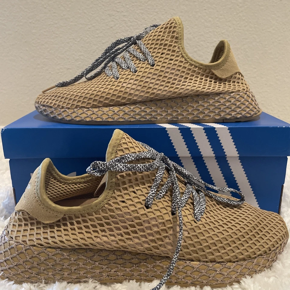 Adidas Deerupt Runner Sneakers Raw Sand Beige BD7885 Lightweight, Mens size 9 - Image 2 of 4