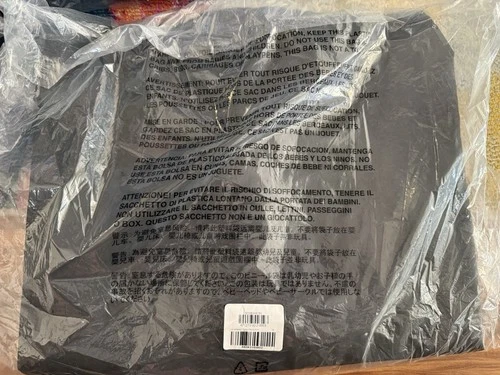 Yeezy Gap 07 Magnet Closure T-Cut Parka Black Size Medium NIB image 9
