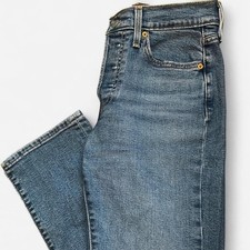 Levi s Wedgie Straight Jeans Women s 28 Medium Wash High Rise Straight Leg Denim