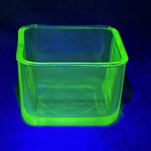 Vintage Uranium Depression Glass Square Refrigerator Bowl Glows Vaseline Read