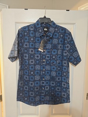 NWT Quicksilver Short Sleeve Button Down Size S