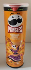 2024 PRINGLES LIMITED EDITION GLOWS IN THE DA...