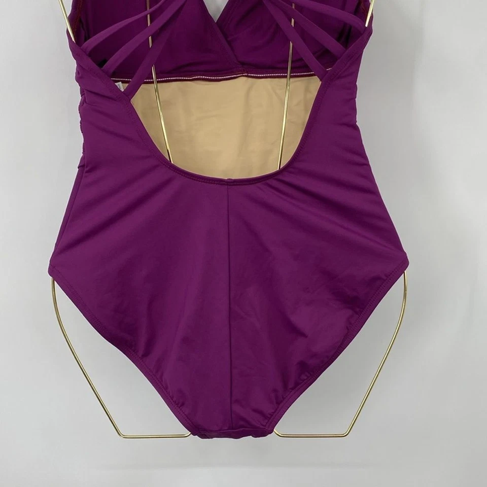 Traje de baño La Blanca de una pieza para mujer talla 10 púrpura entrecruzado cuello en V acolchado Foto 4 de 4