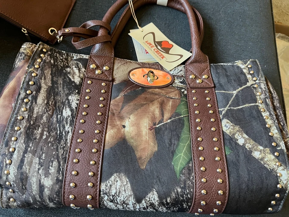 Cartera/bolso de mano Love Creek Mossy Oak camuflado con lápices y monedero detalles marrones nuevo con etiquetas Foto 2 de 4