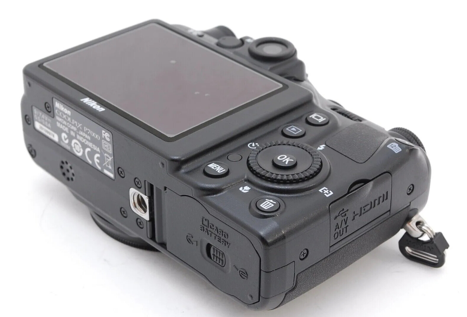 Nikon Coolpix P7100 Appareil photo numérique compact 10,1 Mpix Ecran 3 Zoom optique 7,1x Noir