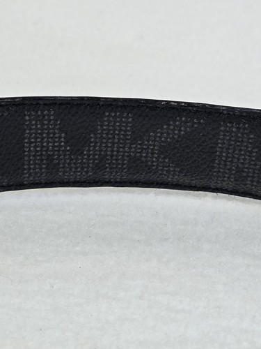 Michel Kors Damen schwarz Ledergürtel Größe Medium gebraucht, in einwandfreiem Zustand - Bild 5 von 13