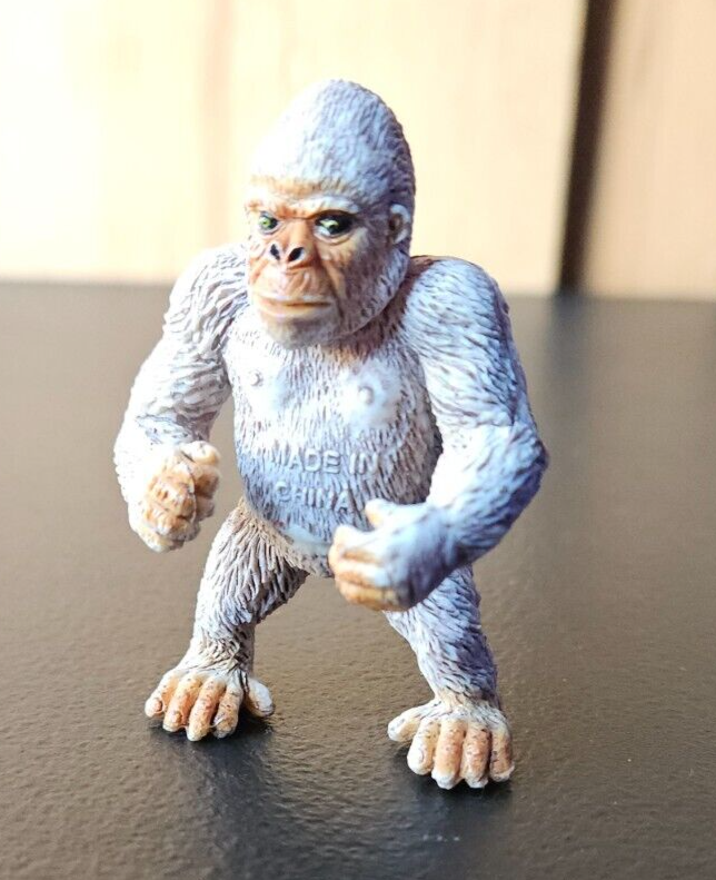 WHITE ALBINO GORILLA WILD APE ANIMAL FIGURE. MADE IN CHINA | eBay